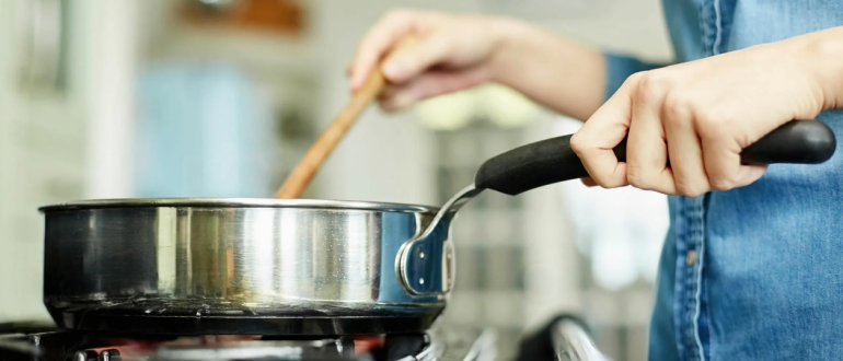 Как бороться с запахами от приготовления пищи